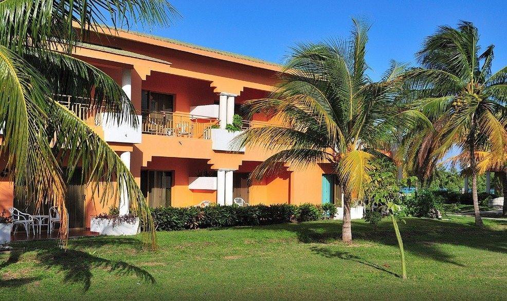 Hotel Playa Costa Verde à Playa Pesquero Extérieur photo