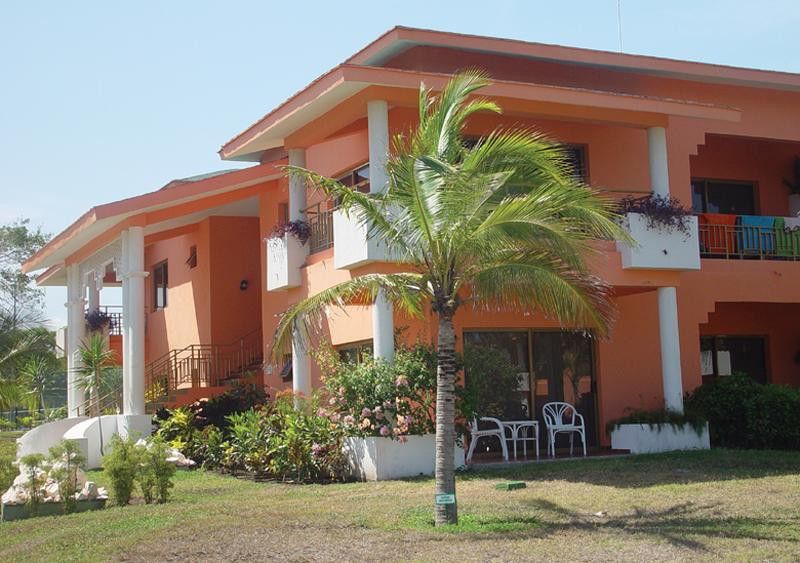 Hotel Playa Costa Verde à Playa Pesquero Extérieur photo