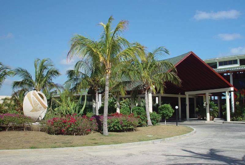 Hotel Playa Costa Verde à Playa Pesquero Extérieur photo